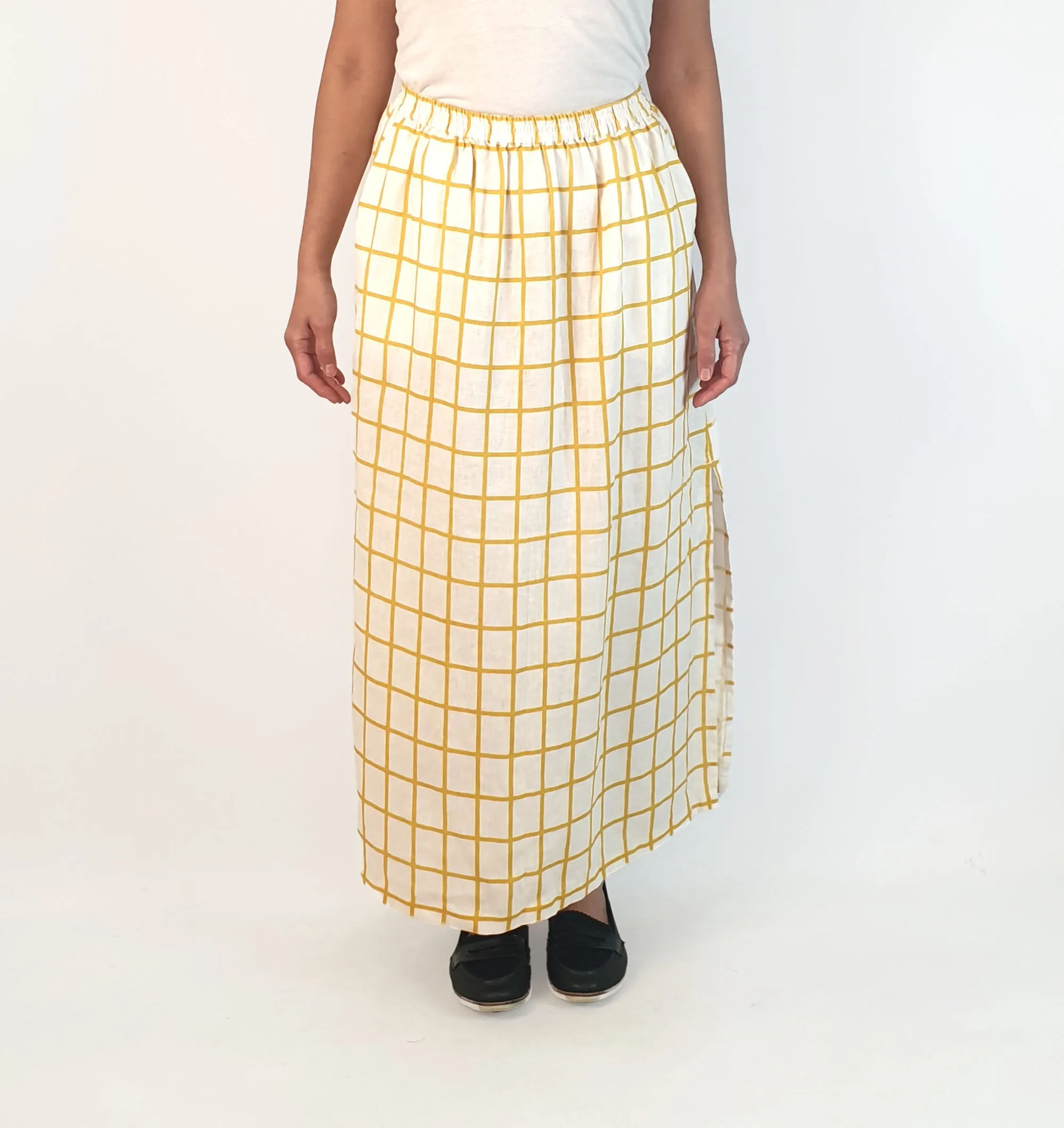 Elk white and mustard check print French linen skirt size 10