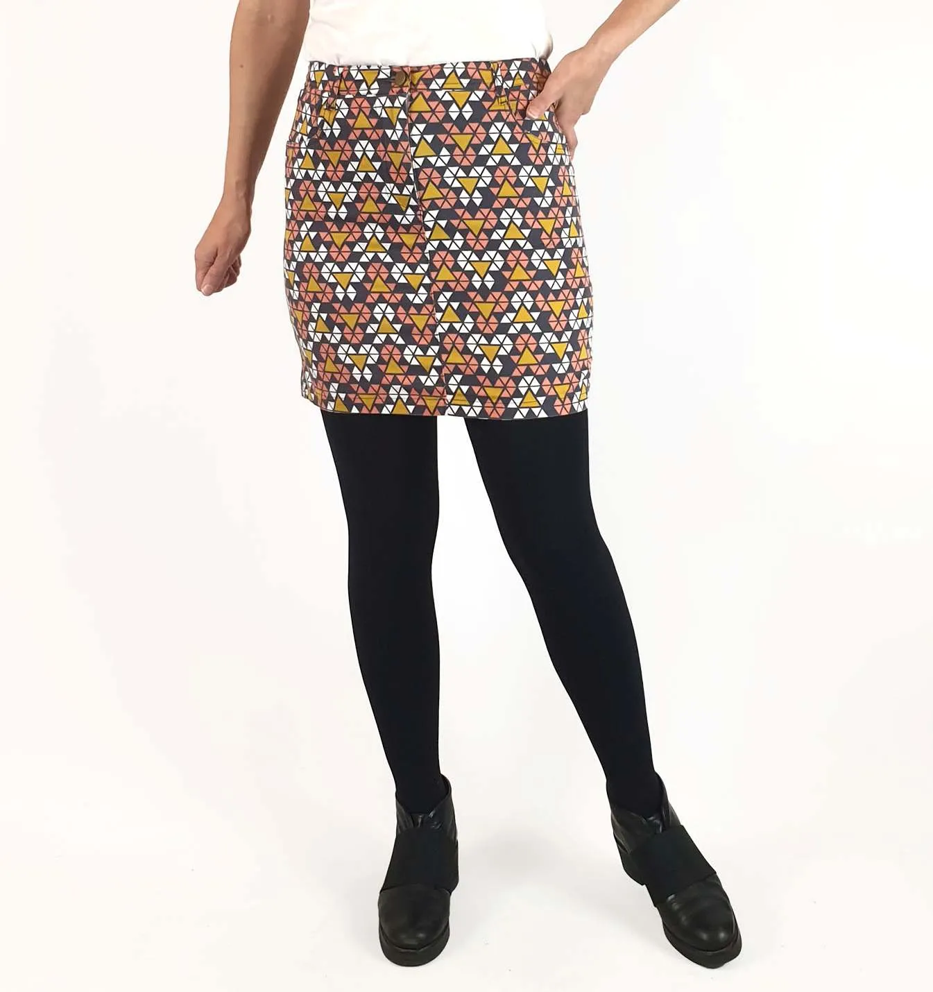 Gorman tringle print mini skirt size 10 (small fit, best fits 8)